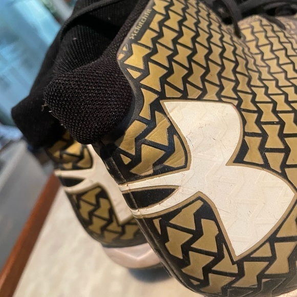 BASEBALL CLEATS - Picture 6 of 8